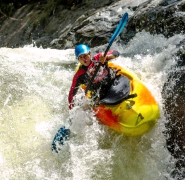Exhibition Kayak Race of the 51st Una Regatta